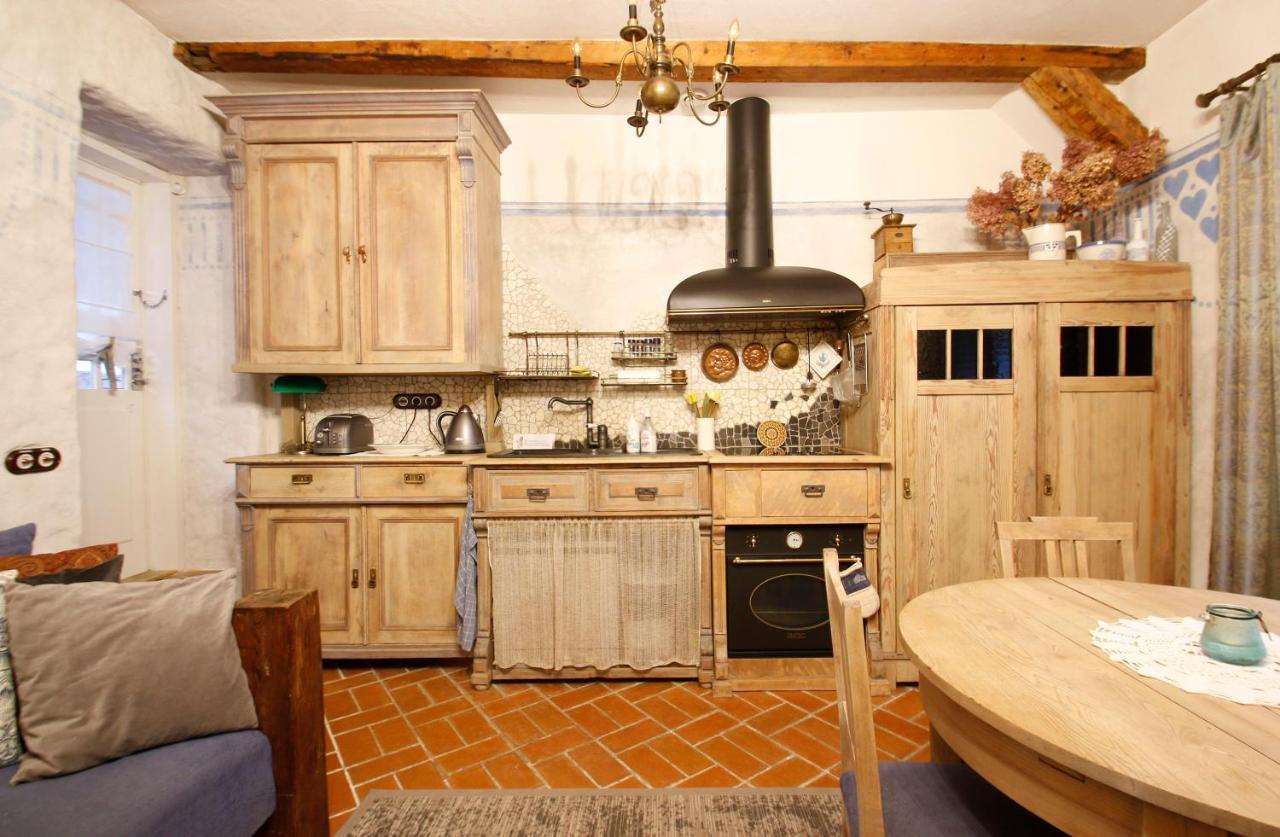 Old Town Fairytale, 2 Bedrooms And Terrace, Tartu Home Exterior foto