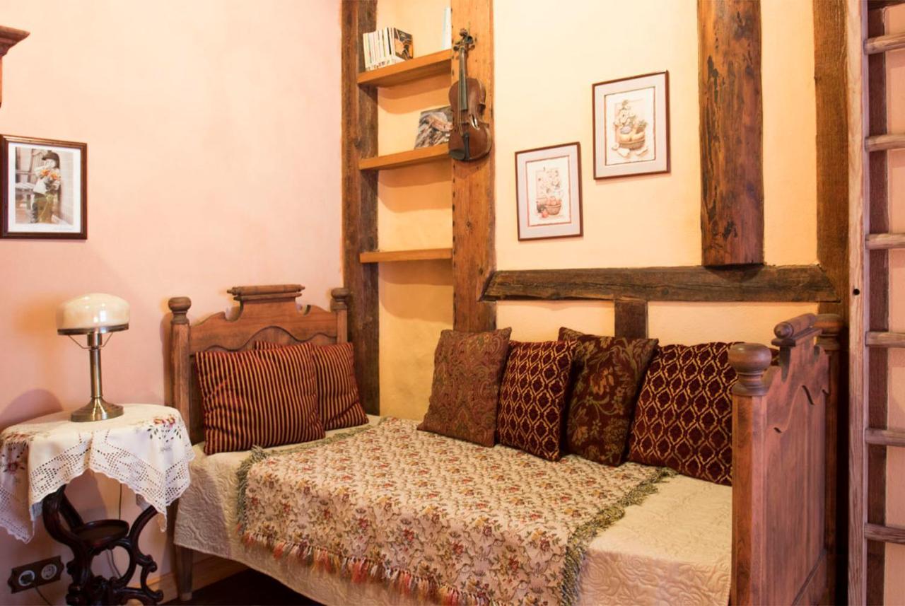 Old Town Fairytale, 2 Bedrooms And Terrace, Tartu Home Exterior foto